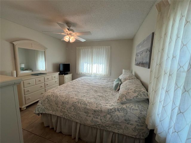 1907 CANTERBURY LANE 10, Sun City Center, FL 33573