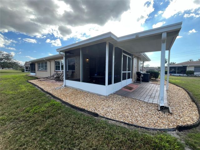 1907 CANTERBURY LANE 10, Sun City Center, FL 33573