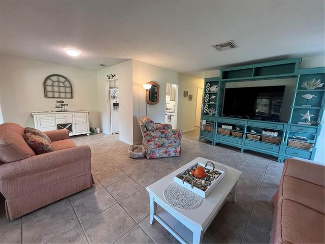 1907 CANTERBURY LANE 10, Sun City Center, FL 33573