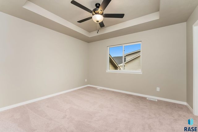 1230 N POPLAR Ave Avenue, Tea, SD 57064