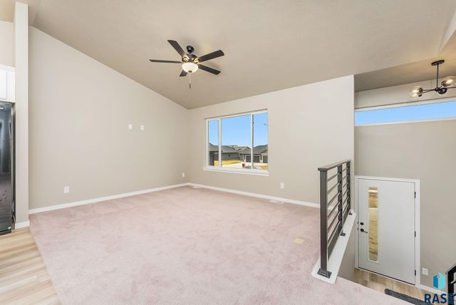 1230 N POPLAR Ave Avenue, Tea, SD 57064