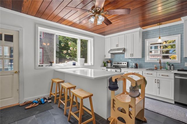 2 Channing Place, Newport, RI 02840