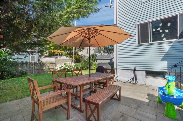 2 Channing Place, Newport, RI 02840