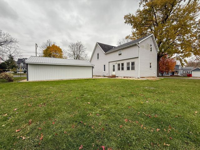 315 3rd Street SW, Stewartville, MN 55976