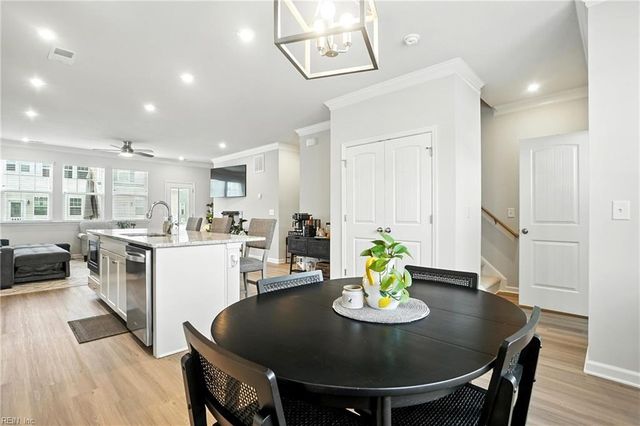 1808 Moravian WALK, Chesapeake, VA 23323