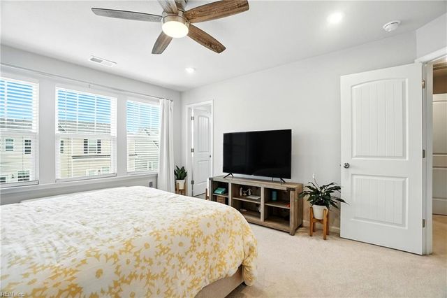 1808 Moravian WALK, Chesapeake, VA 23323
