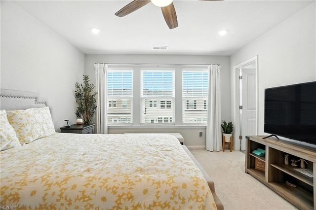 1808 Moravian WALK, Chesapeake, VA 23323