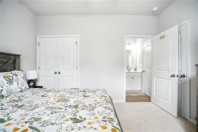1808 Moravian WALK, Chesapeake, VA 23323