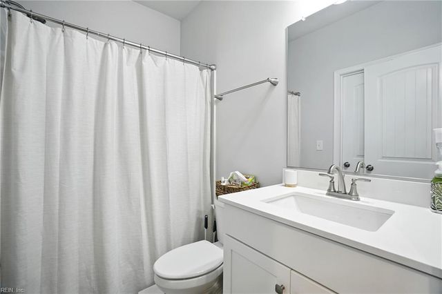 1808 Moravian WALK, Chesapeake, VA 23323