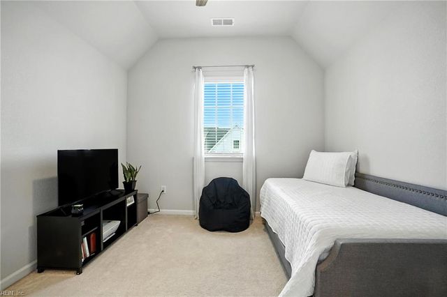 1808 Moravian WALK, Chesapeake, VA 23323