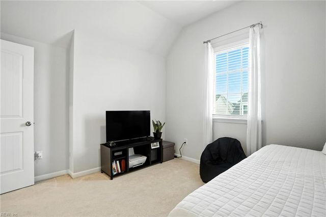 1808 Moravian WALK, Chesapeake, VA 23323