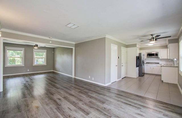 9410 Highmeadow Drive, Houston, TX 77063