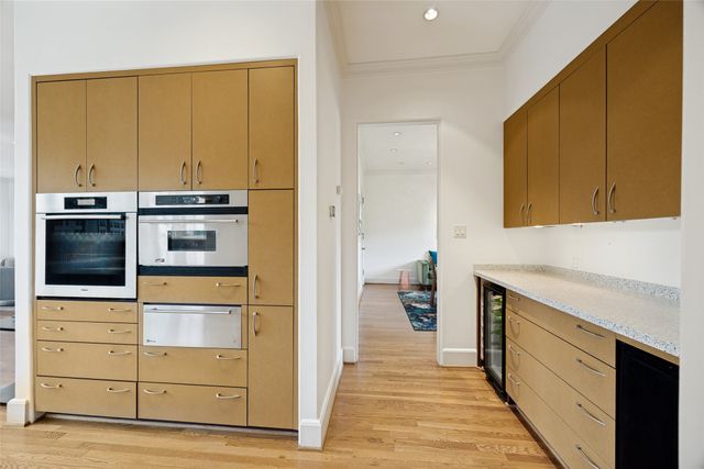 2203 Allen Street, Dallas, TX 75204