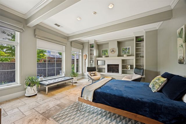 2203 Allen Street, Dallas, TX 75204