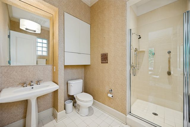 2203 Allen Street, Dallas, TX 75204