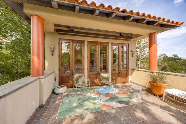 2203 Allen Street, Dallas, TX 75204