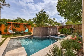 2203 Allen Street, Dallas, TX 75204
