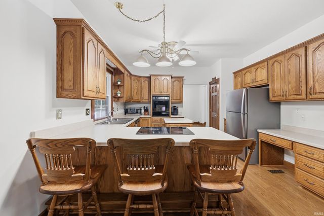 10804 E State Road 58, Bloomfield, IN 47424