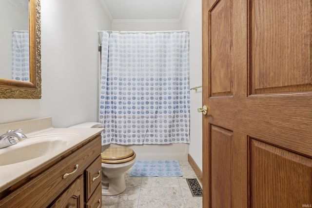 10804 E State Road 58, Bloomfield, IN 47424