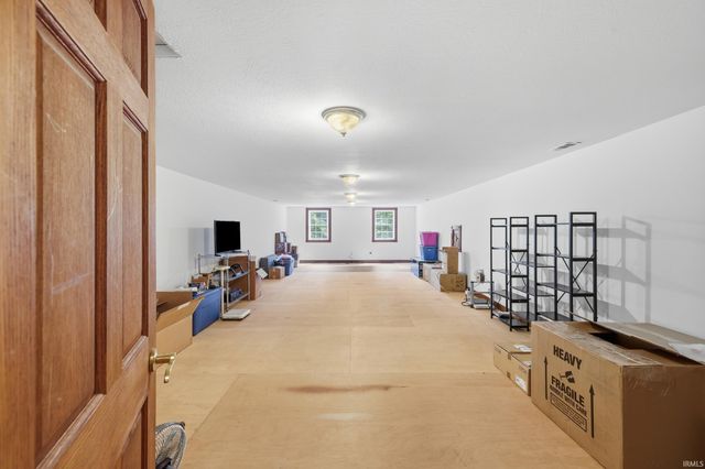 10804 E State Road 58, Bloomfield, IN 47424