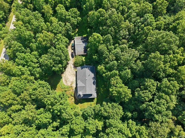10804 E State Road 58, Bloomfield, IN 47424