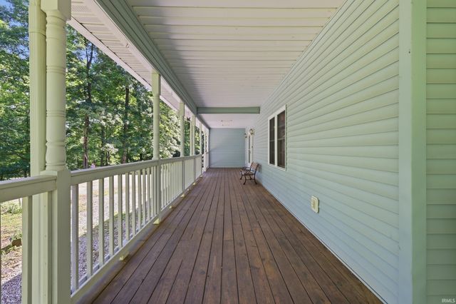 10804 E State Road 58, Bloomfield, IN 47424