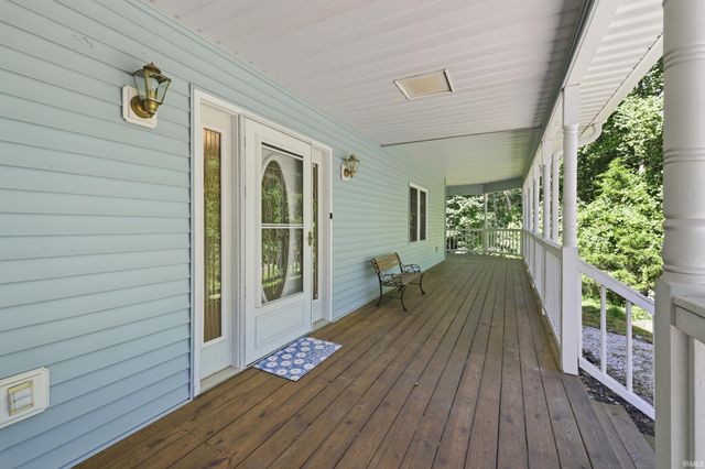 10804 E State Road 58, Bloomfield, IN 47424