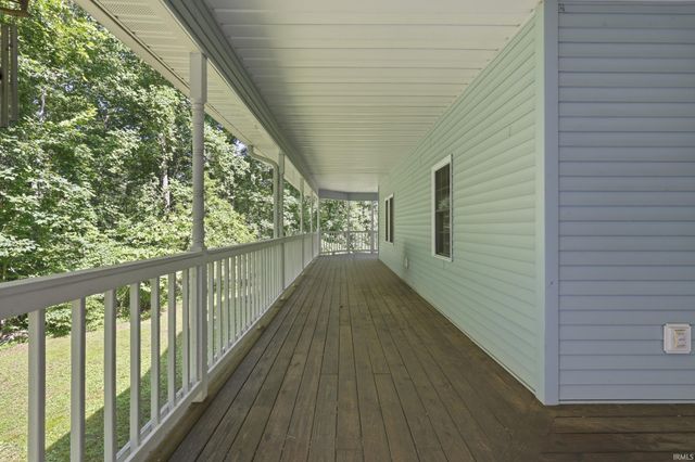 10804 E State Road 58, Bloomfield, IN 47424