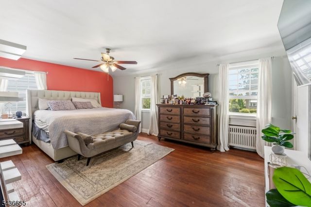 60 Summit Rd, Elizabeth City, NJ 07208