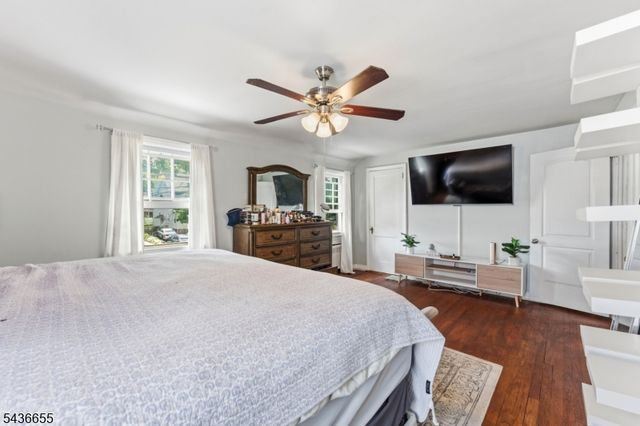 60 Summit Rd, Elizabeth City, NJ 07208
