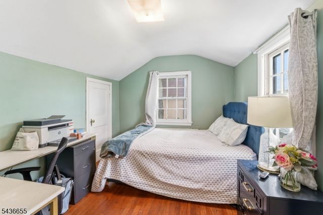 60 Summit Rd, Elizabeth City, NJ 07208