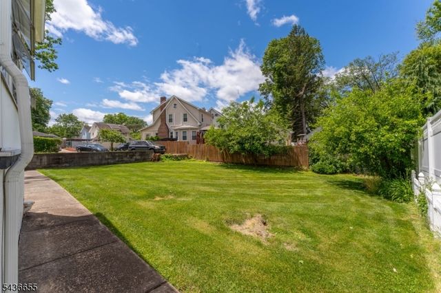 60 Summit Rd, Elizabeth City, NJ 07208