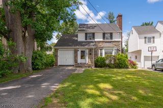 60 Summit Rd, Elizabeth City, NJ 07208