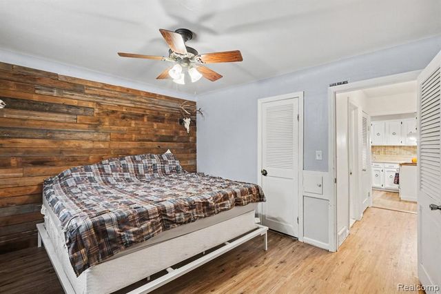 6272 W Court Street, Flint, MI 48532