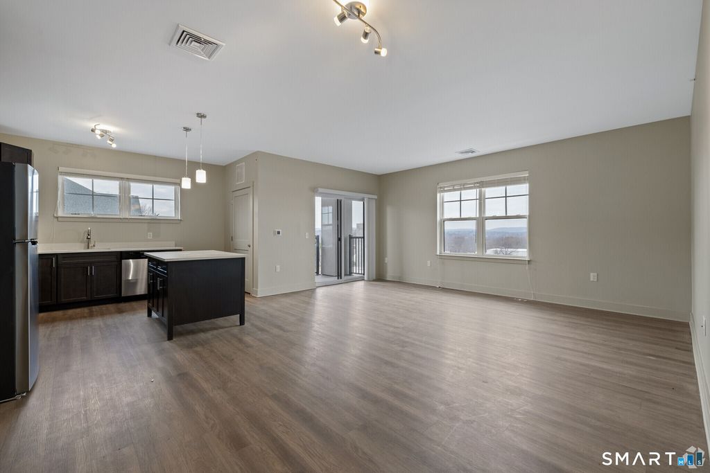 85 Marlborough Street 426, Portland, CT 06480