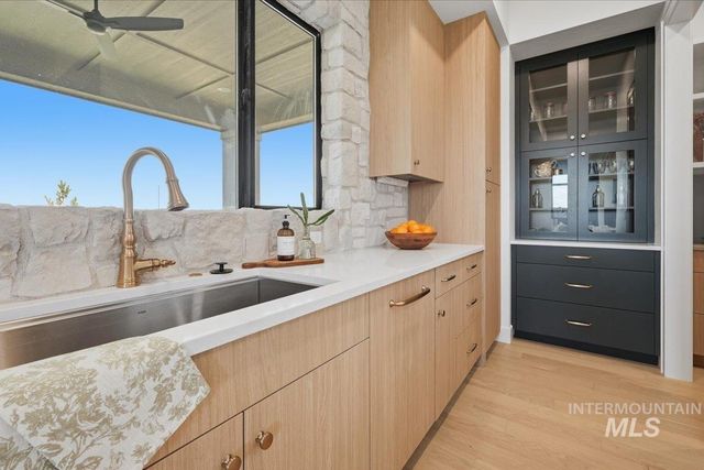 5937 S Highmark Ave, Meridian, ID 83642