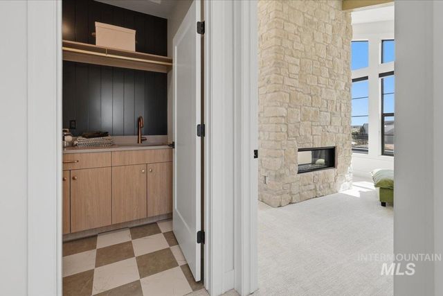 5937 S Highmark Ave, Meridian, ID 83642