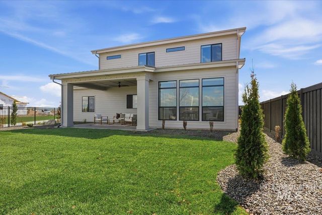 5937 S Highmark Ave, Meridian, ID 83642