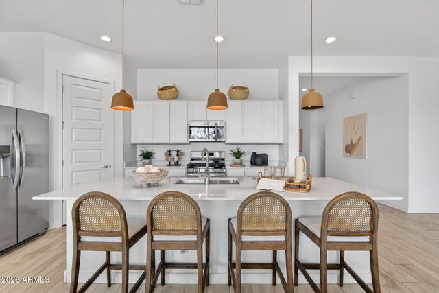 9965 S DUTCHMAN Drive, Apache Junction, AZ 85120