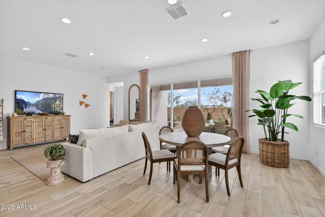 9965 S DUTCHMAN Drive, Apache Junction, AZ 85120