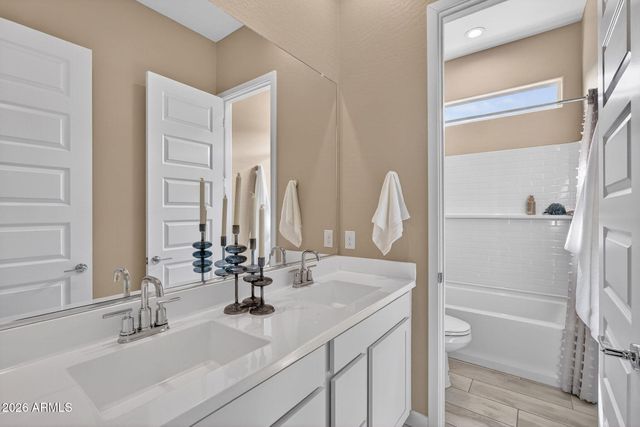 9965 S DUTCHMAN Drive, Apache Junction, AZ 85120