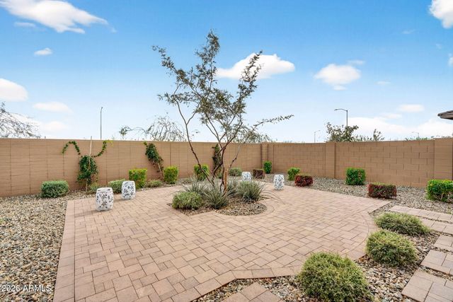 9965 S DUTCHMAN Drive, Apache Junction, AZ 85120