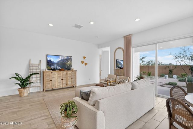 9965 S DUTCHMAN Drive, Apache Junction, AZ 85120