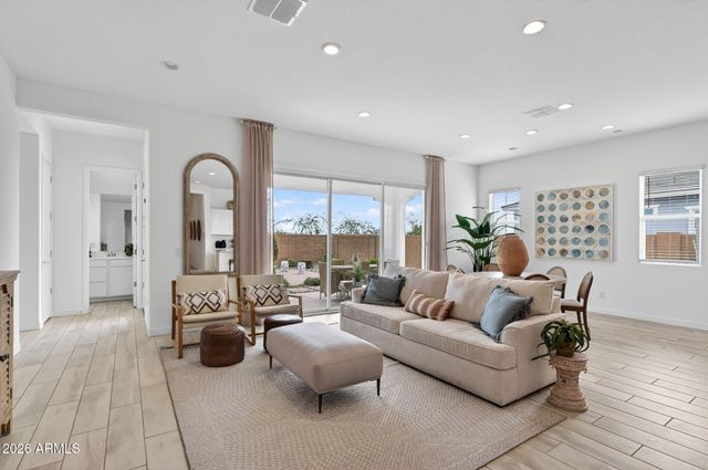 9965 S DUTCHMAN Drive, Apache Junction, AZ 85120