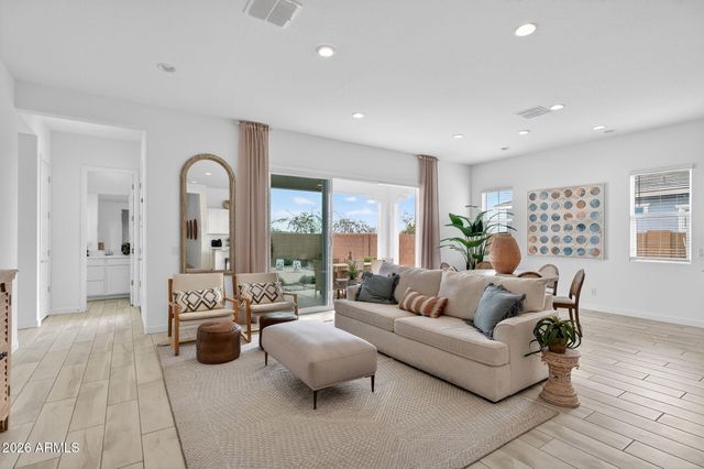 9965 S DUTCHMAN Drive, Apache Junction, AZ 85120