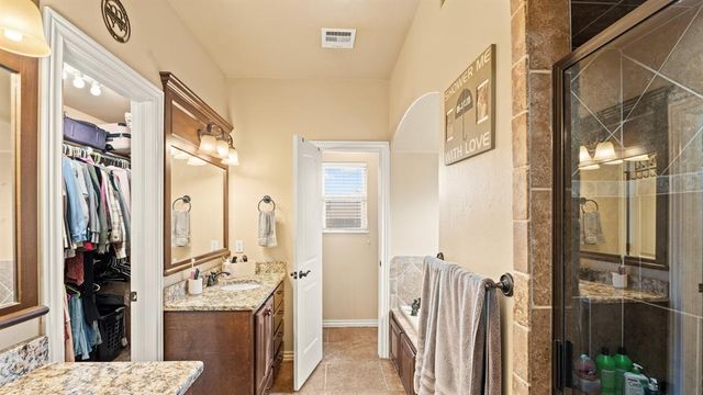 11740 SW 18th Street, Yukon, OK 73099