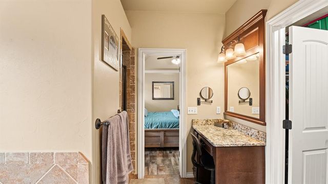 11740 SW 18th Street, Yukon, OK 73099