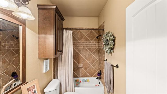 11740 SW 18th Street, Yukon, OK 73099