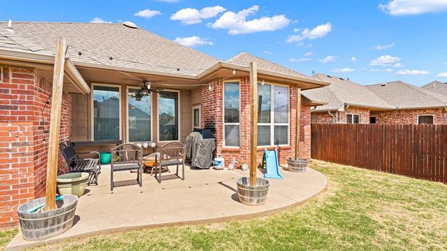 11740 SW 18th Street, Yukon, OK 73099