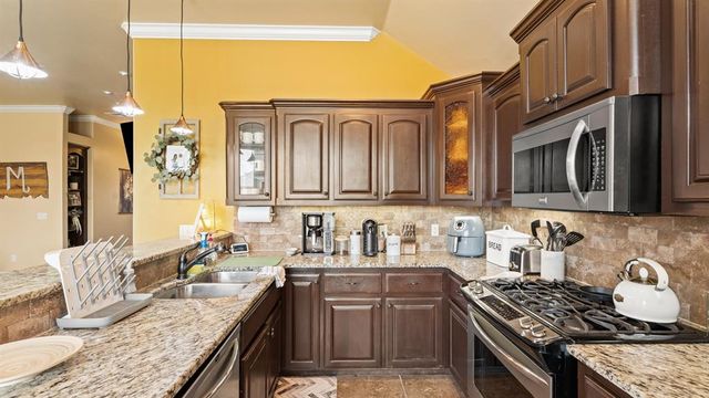 11740 SW 18th Street, Yukon, OK 73099